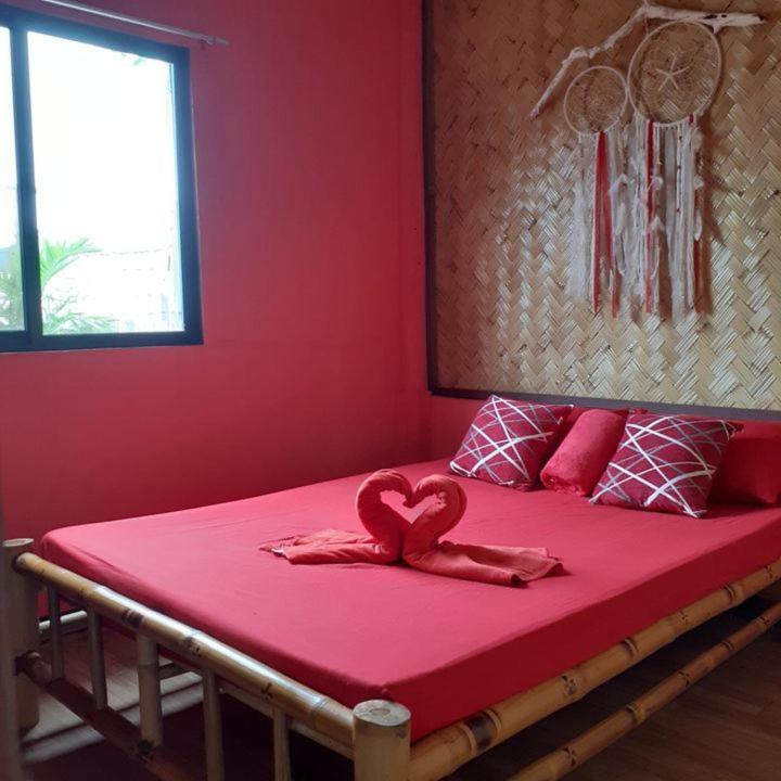 Rovi Homestay Coron Exterior photo