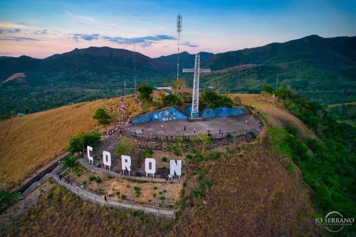 Rovi Homestay Coron Exterior photo